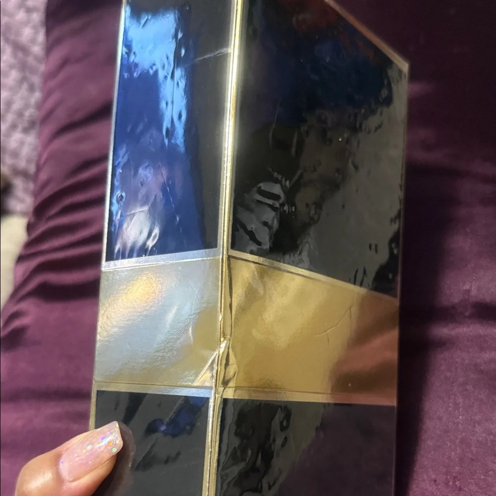 Carolina Herrera Good Girl Black and Gold Perfume - Picture 2 of 2